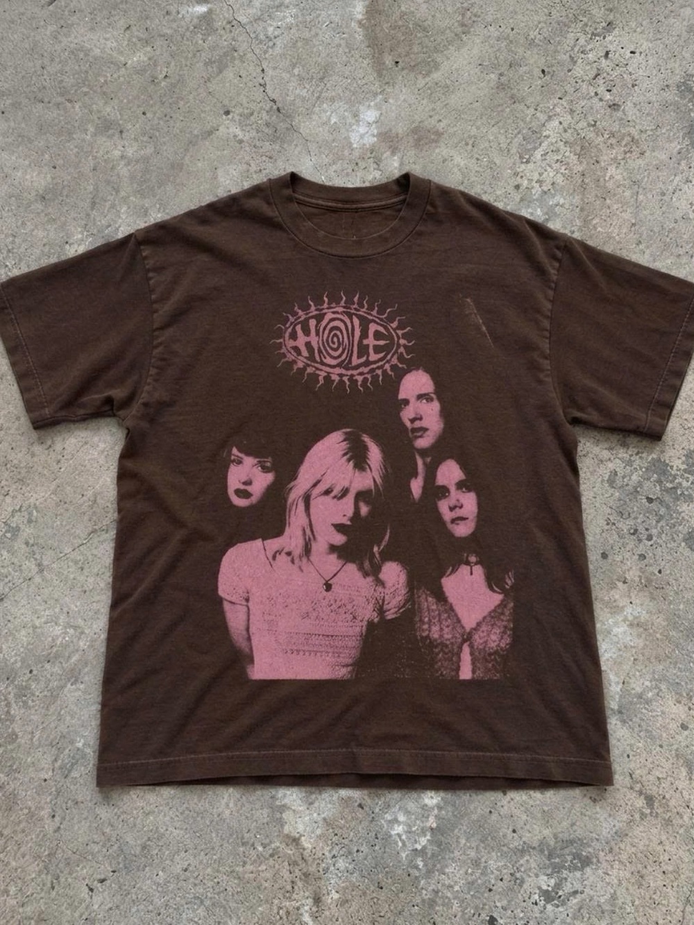 Brown Short-Sleeve Graphic Tee with Pink Band Print